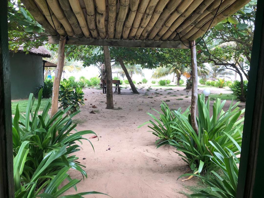 The Akwidaa Inn Exterior foto