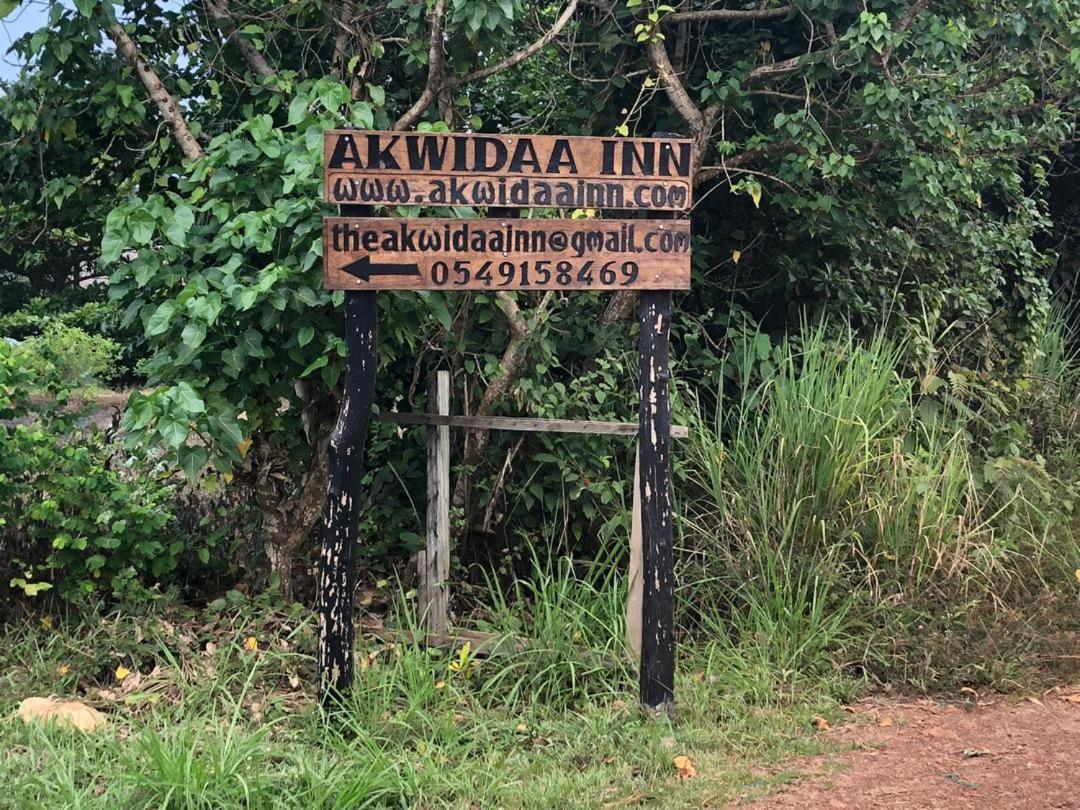 The Akwidaa Inn Exterior foto